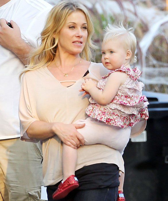 Biography of Sadie Grace LeNoble - Martyn LeNoble and Christina Applegate’s daughter