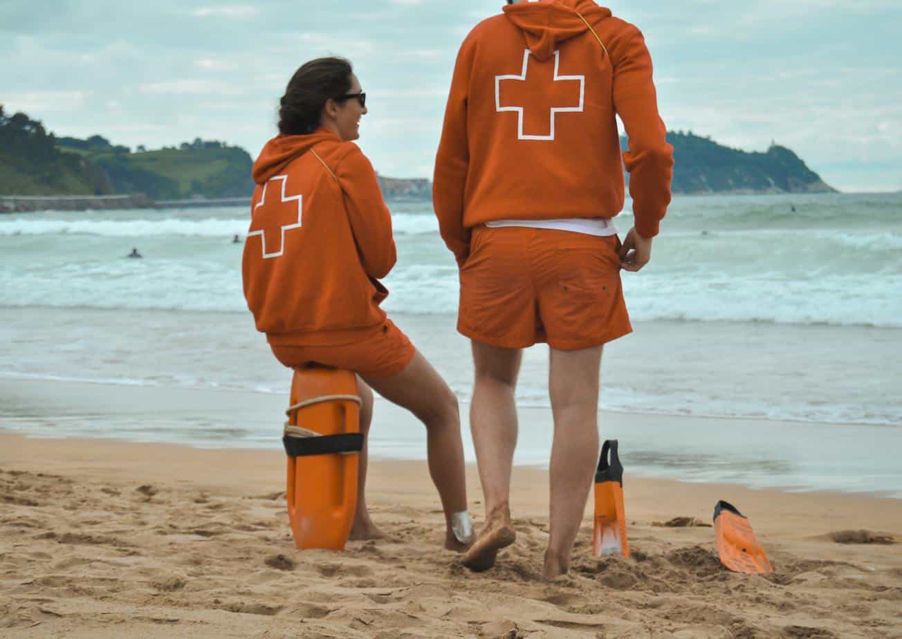 10 Best Shoes For Lifeguards 2021: Protect Your Feet From Blistering And Accidental Injuries