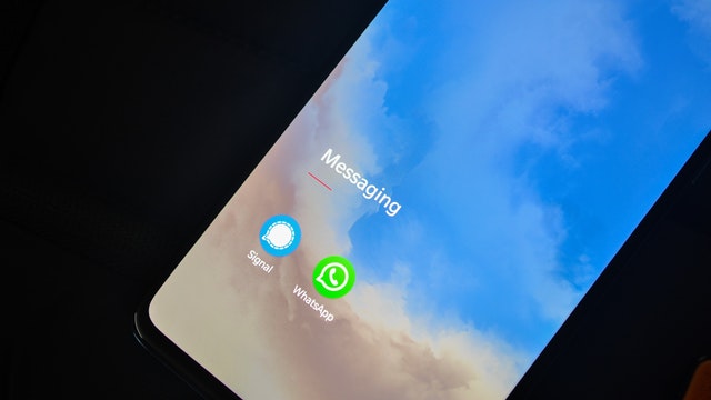 Messaging Apps: Exposing FBI’s Legal Access To Their Contents