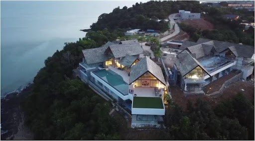 Living on Phuket: Your own villa on the beach or with Oceanview, from an architect