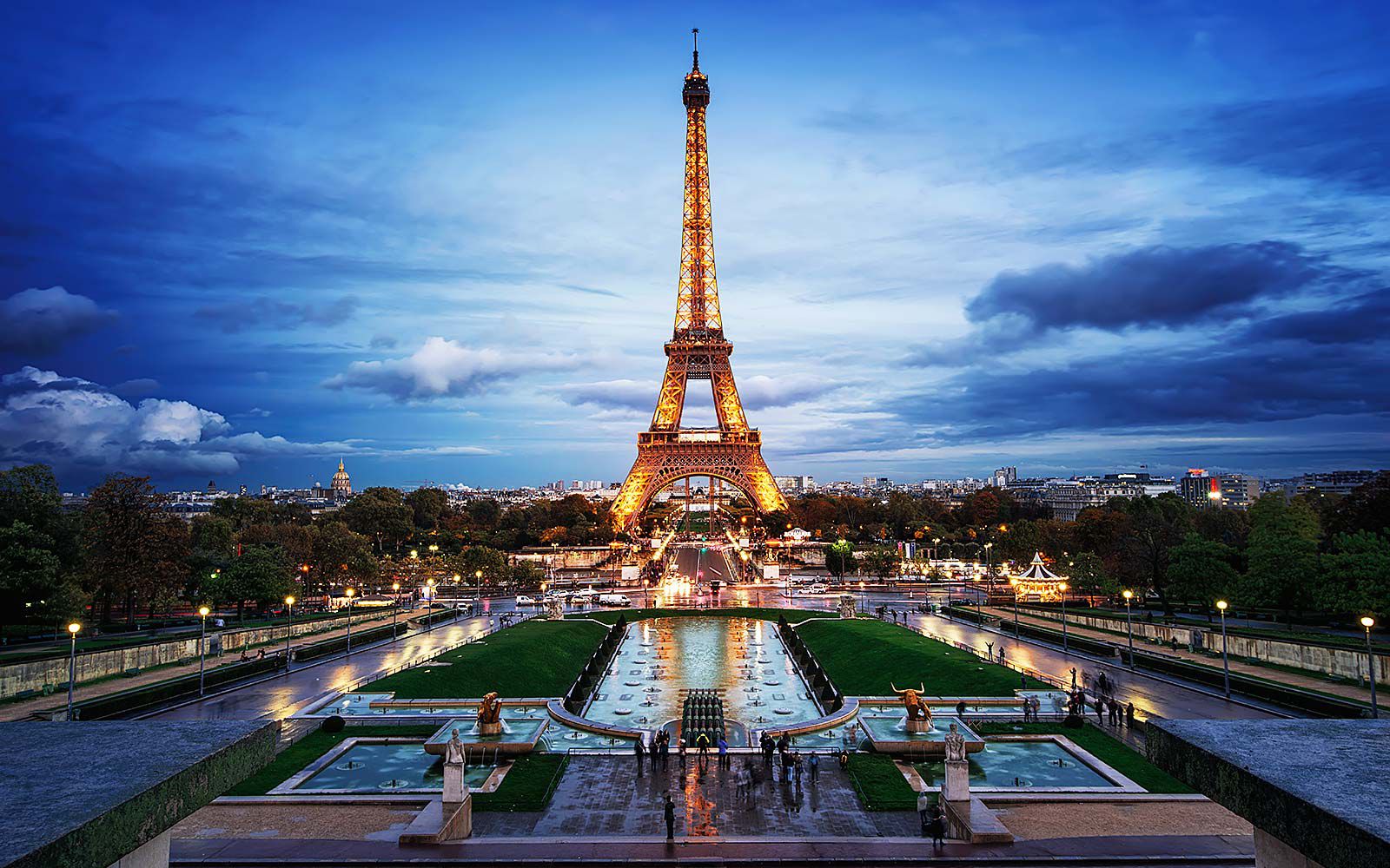 A stunning view of Eiffel Tower, France