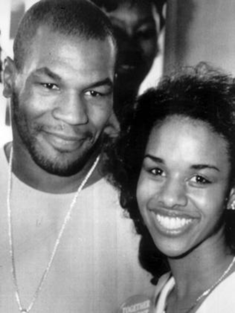 Desiree Washington with boxer Mike Tyson