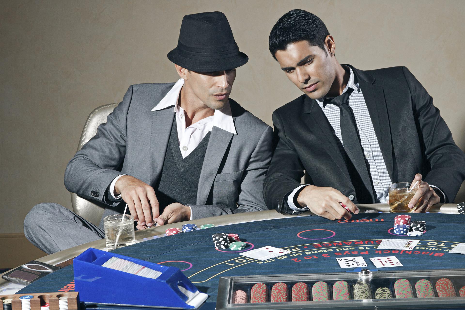 Make Money By Attracting In Gamblers To A Casino