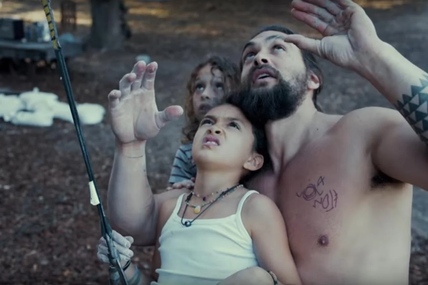 Jason Momoa appears in the short film 'Canvas of My Life' with her daughter Lola Iolani and son Nakoa-Wolf Manakauapo Namakaeha