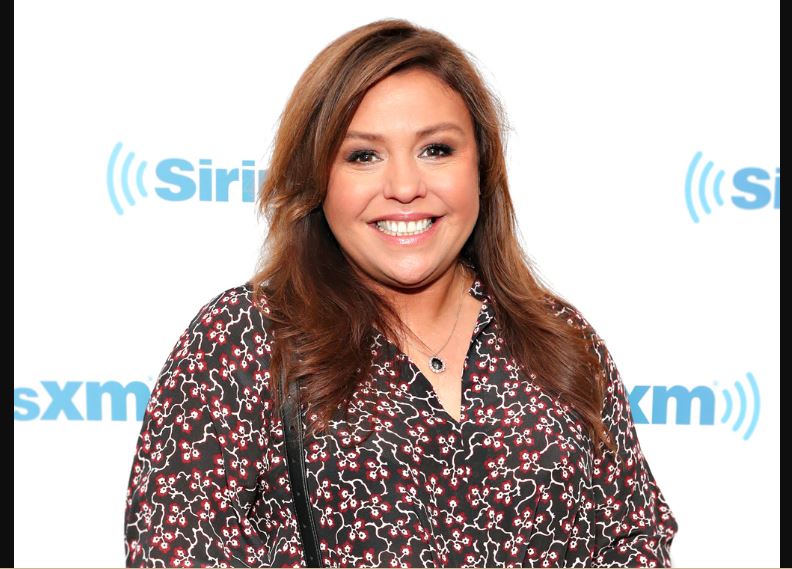 Rachael Ray with a big smile on her face at an event