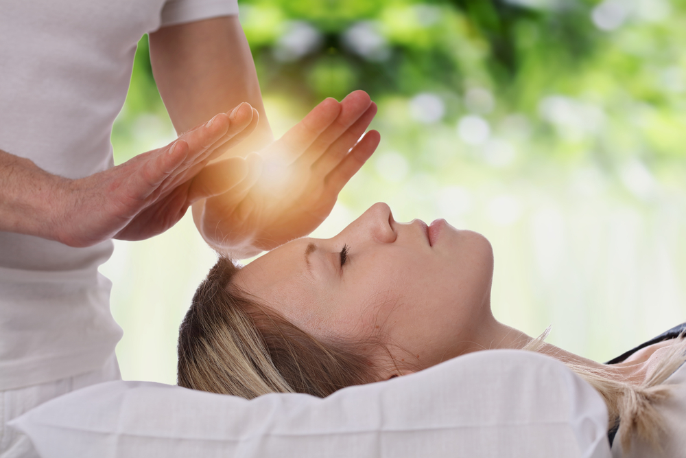 Reiki Massage For Stress Relief - Say Goodbye To Anxiety And Tension