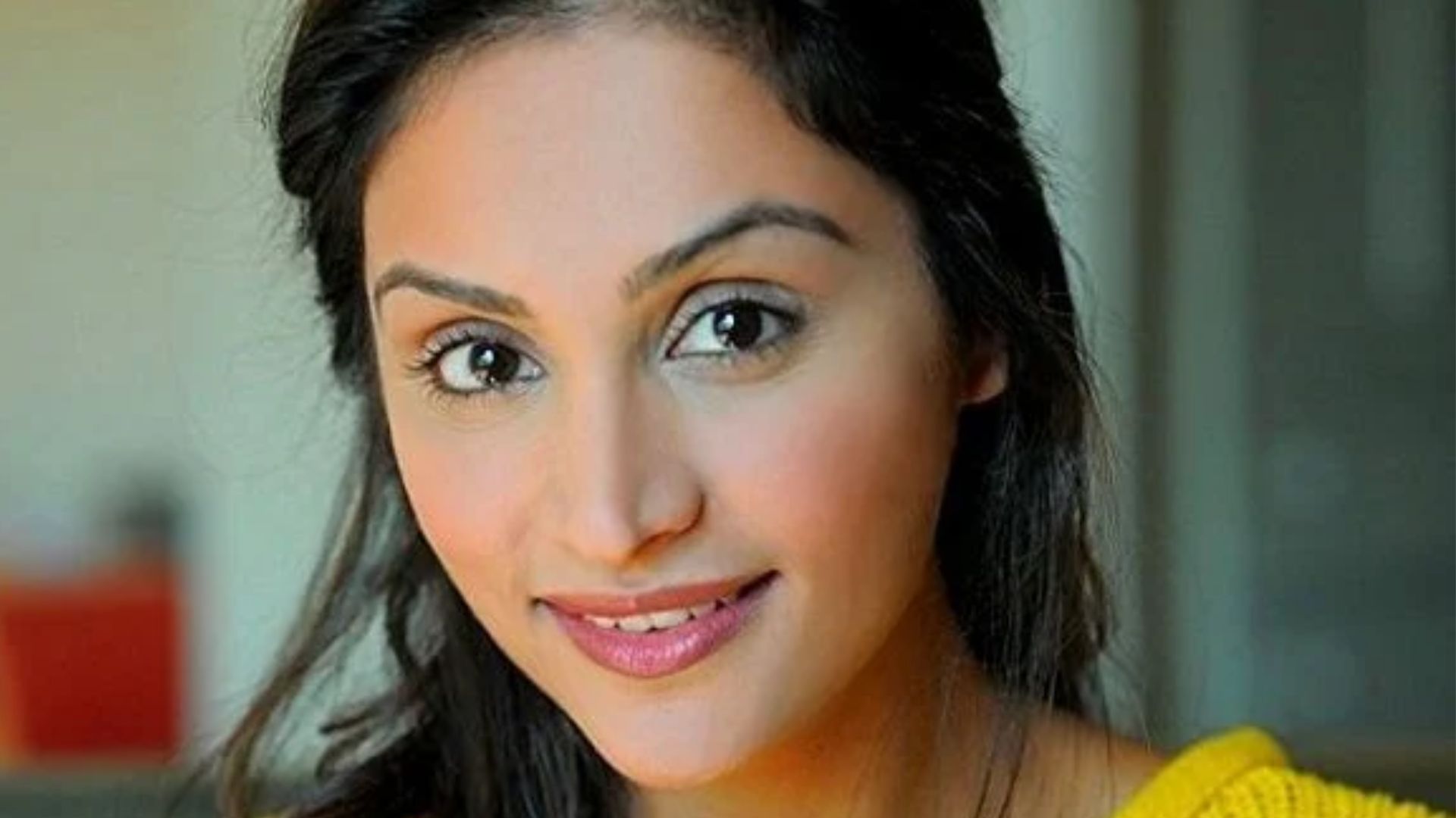 Purbi Joshi - An Indian Television Actress And Voice-dubbing Actress