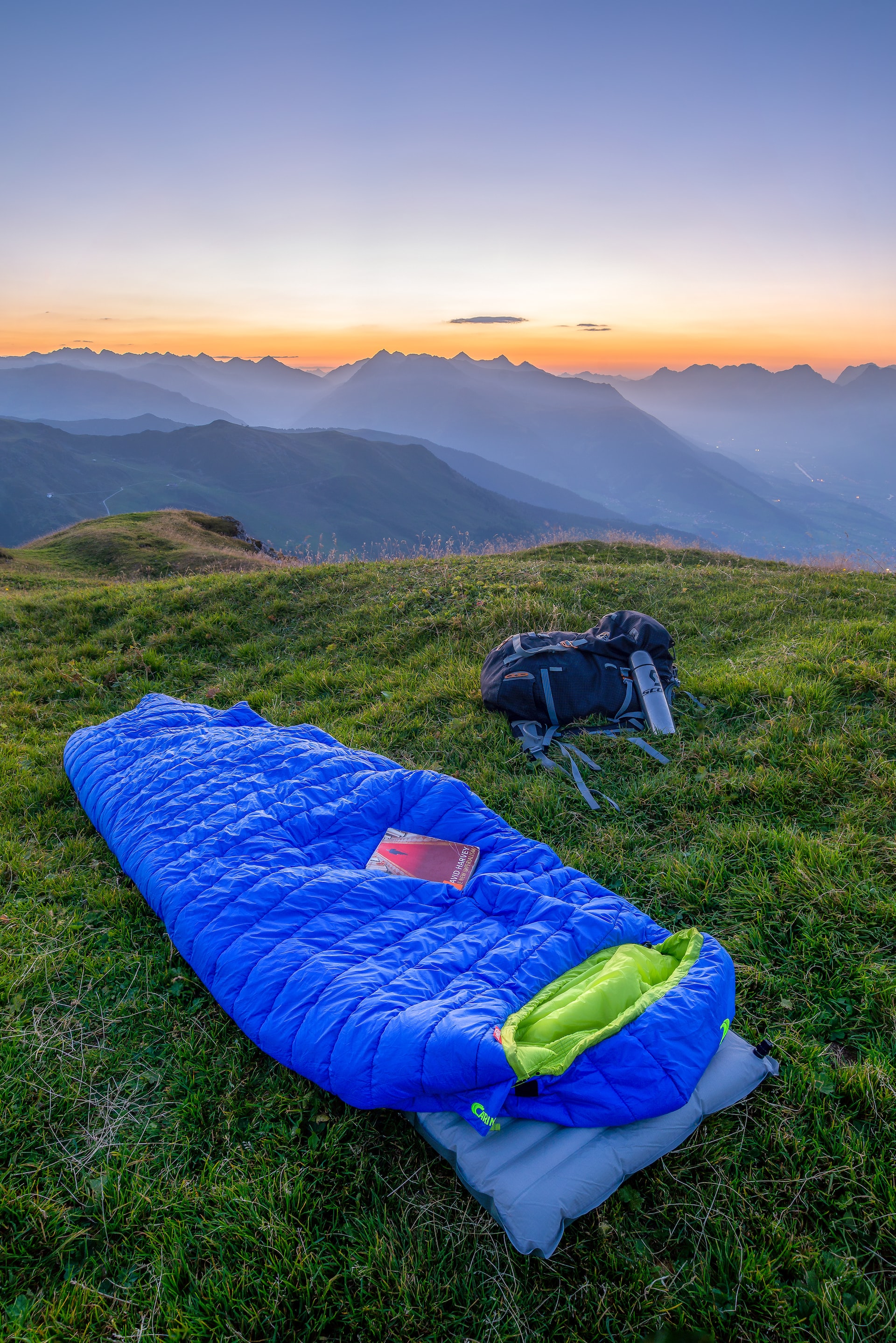 Sleeping Bags - A Guide To Staying Warm And Cozy