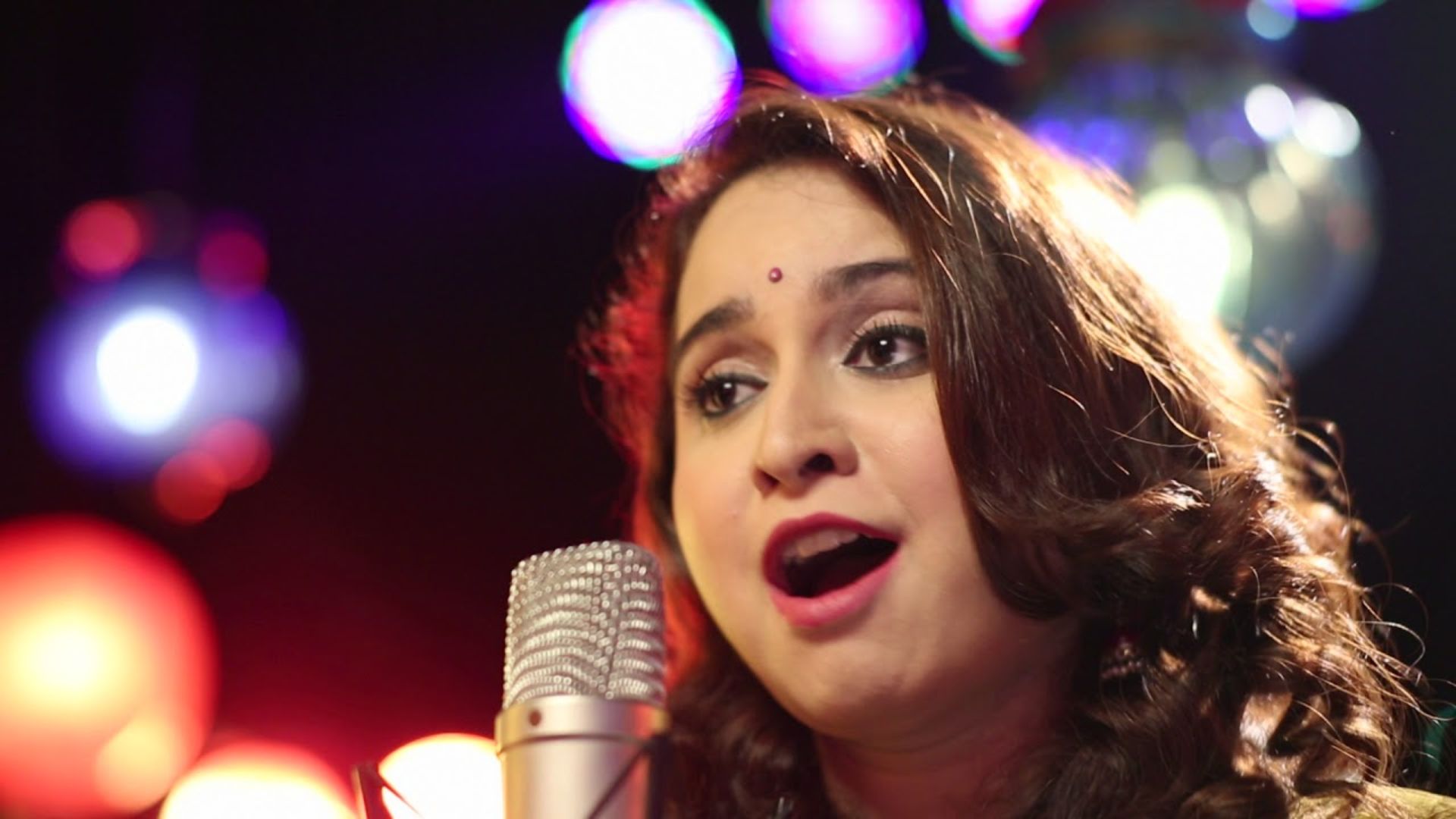 Prajakta Shukre Singing