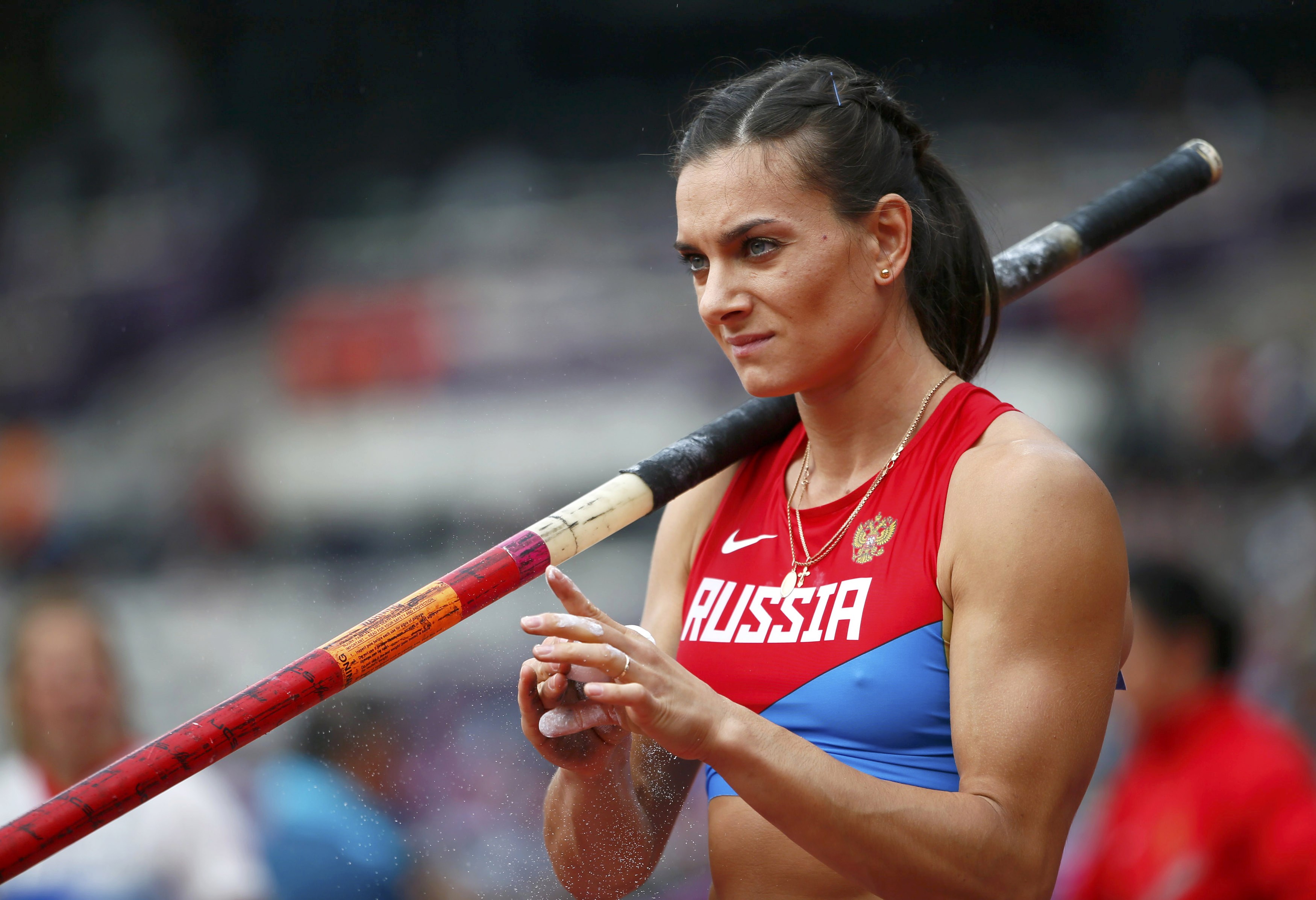 Yelena Isinbayeva preparing for the start