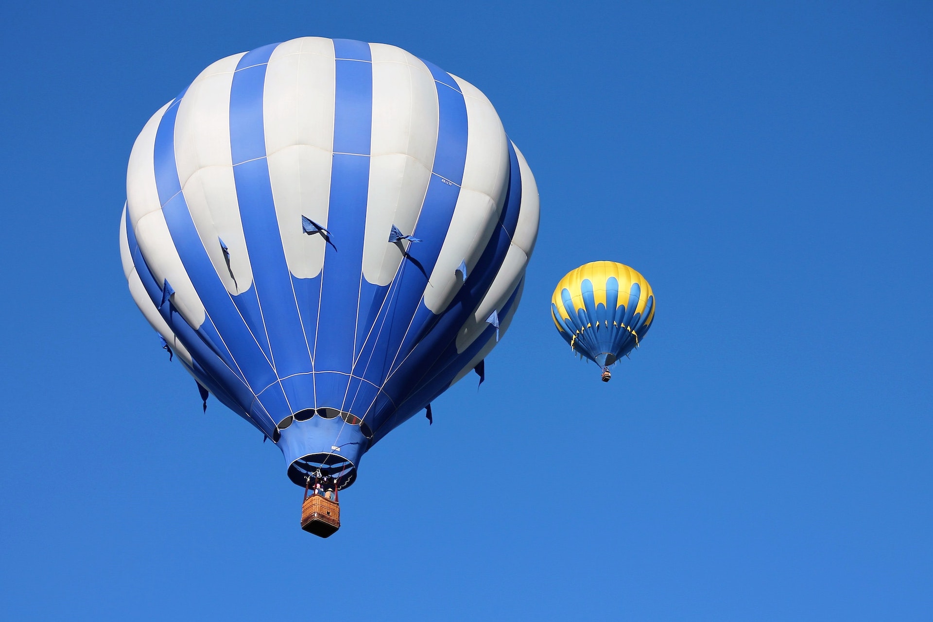 Hot Air Balloon Rides Over Napa Valley - Soar Above The Vineyards