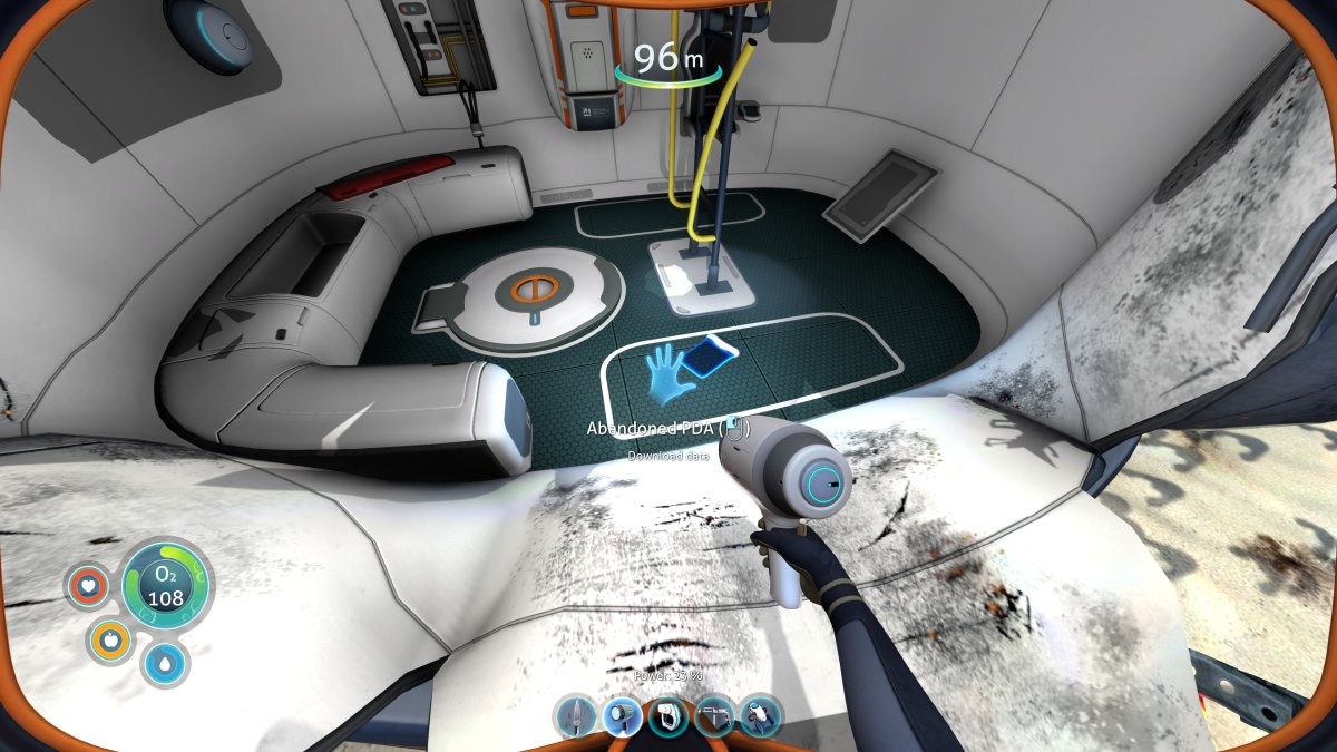 Insides of the lifepod 17 from subnautica game