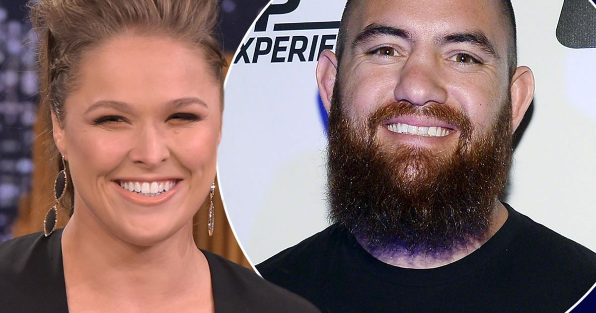 Ronda Rousey And Travis Browne in one frame