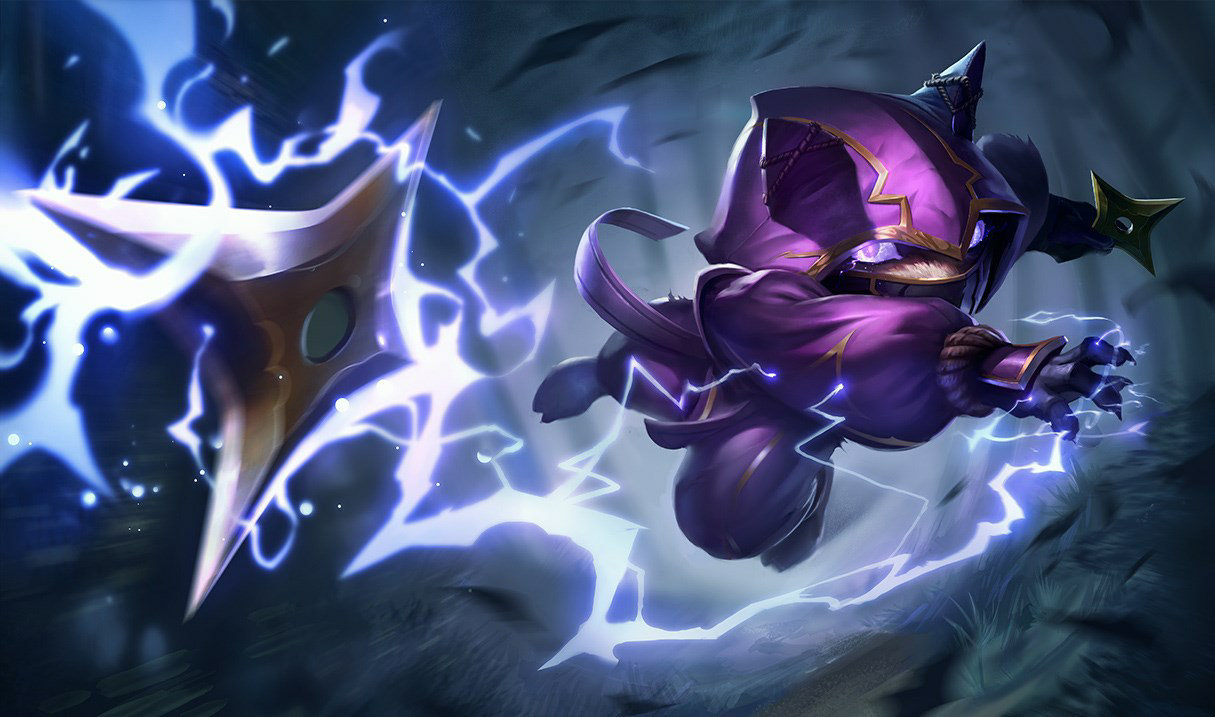 Kennen throwing a sharp object that is creating lightening