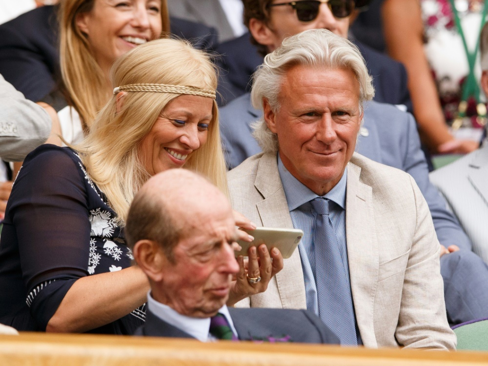 Patricia Östfeldt with her husband Björn Borg at a tennis game