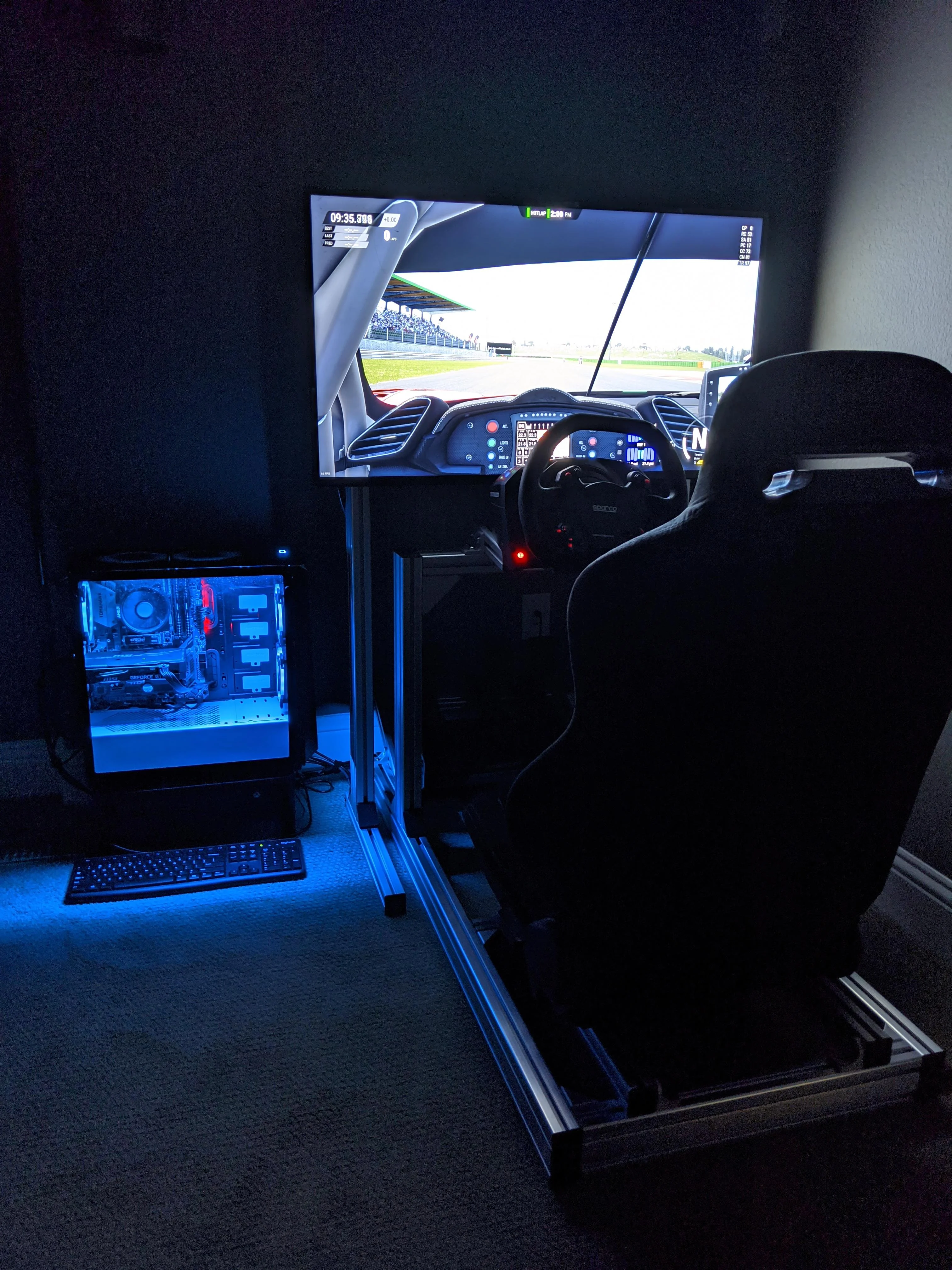 Gaming setup with rigmetal chair in a gaming room