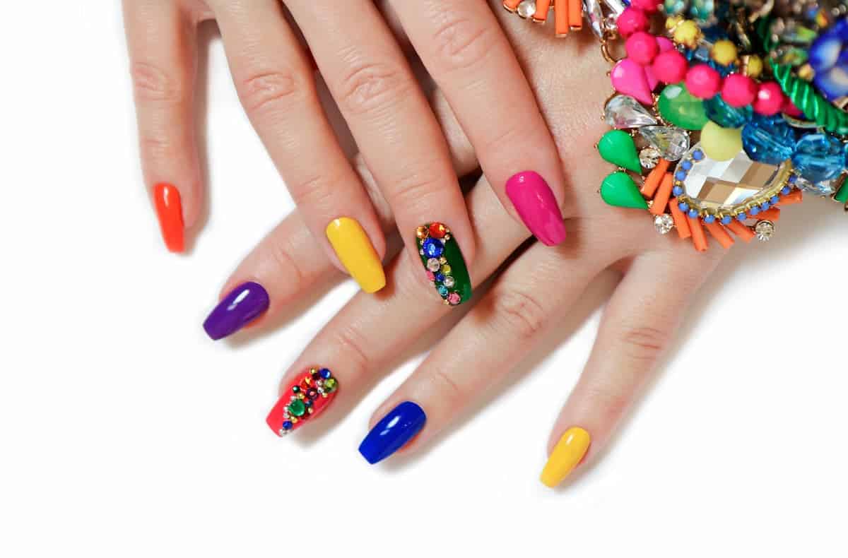 Colorful acrylic nails