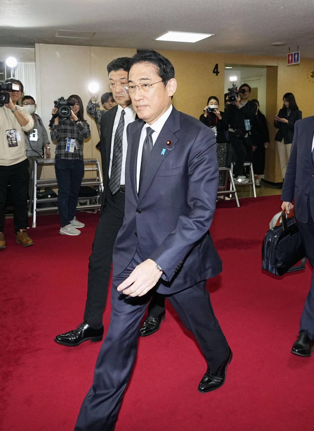 Kishida arrives at the Liberal Democratic Party headquarters in Tokyo on Wednesday.