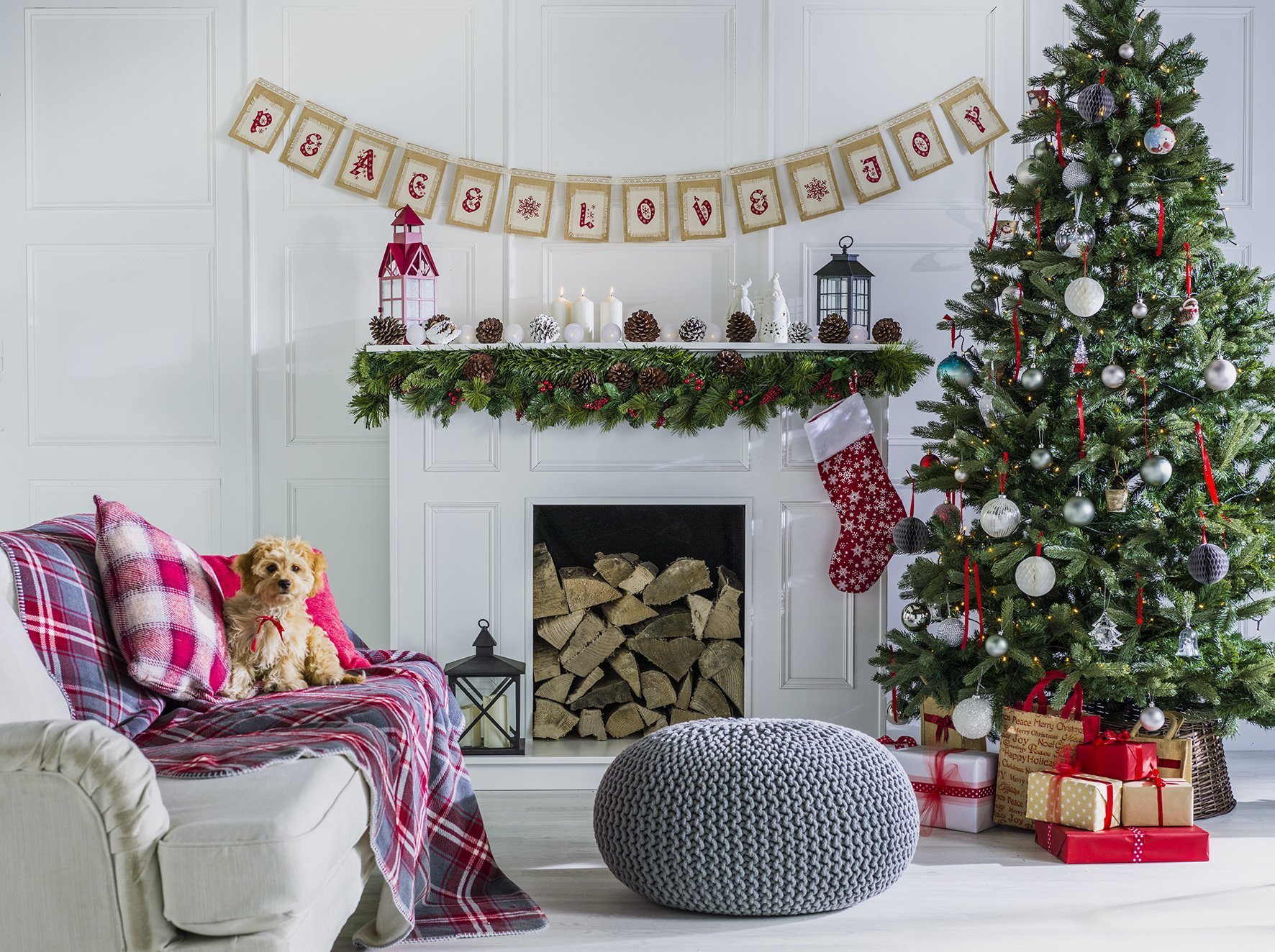 Fireplace mantel with decore christmas tree and gifts