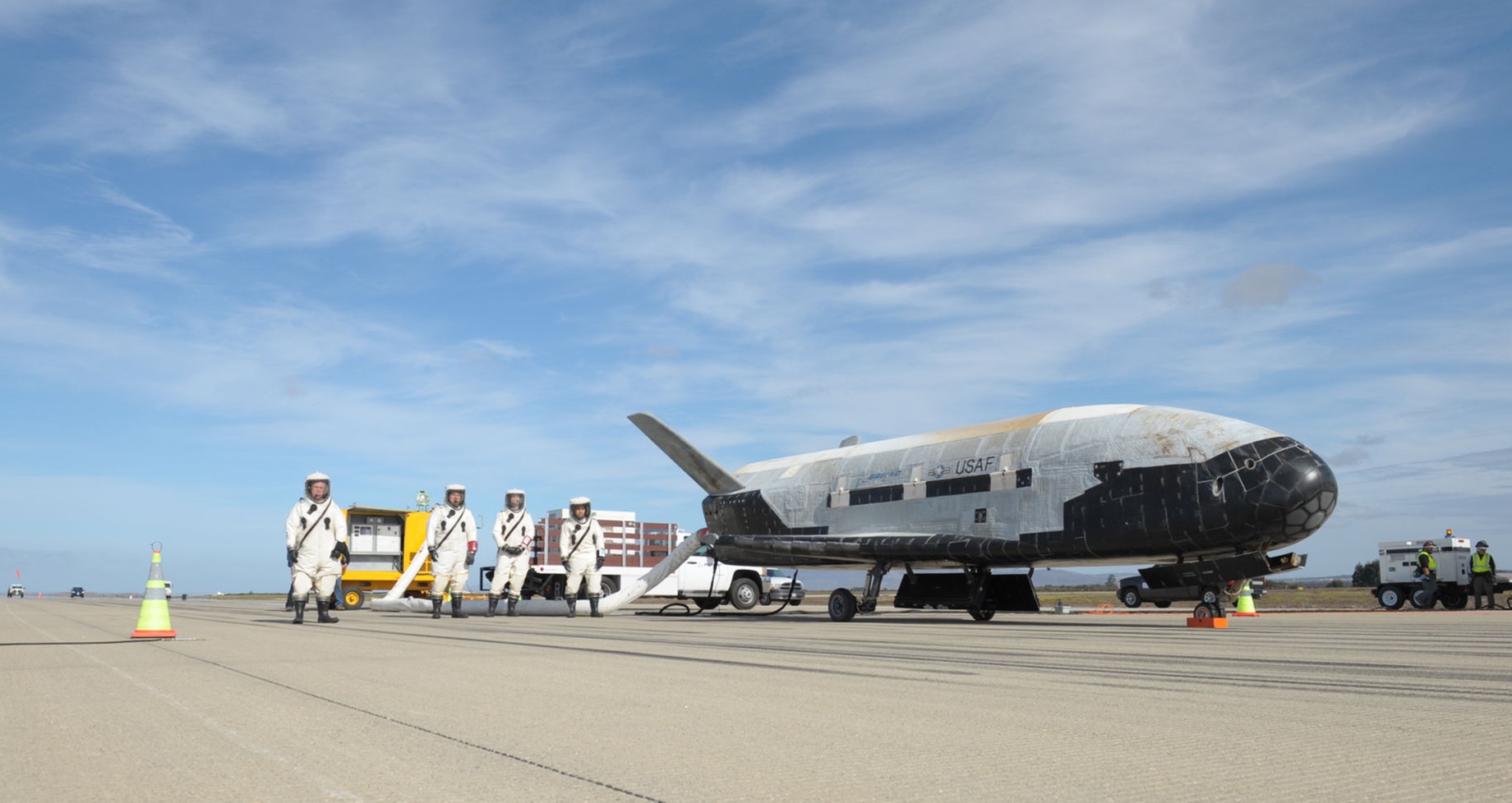 Pentagon’s Mysterious X-37B aircraft with astronauts around it