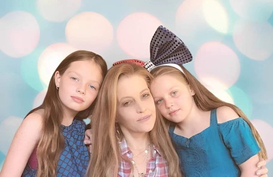 Lisa Marie Presley with her daughters