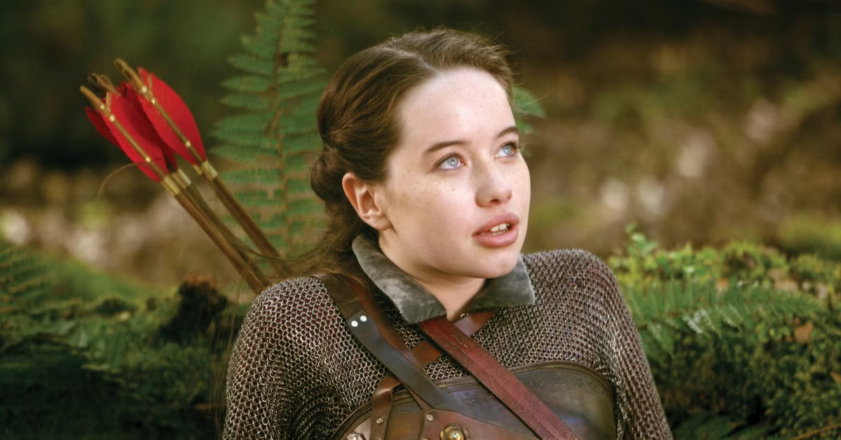 Anna Popplewell as Susan Pevensie in The Chronicles of Narnia: The Lion, the Witch and the Wardrobe